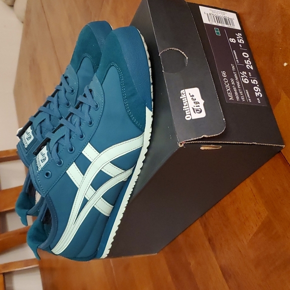 Onitsuka Tiger by Asics Shoes - 100% Authentic! NWT Onitsuka Tiger's Size 8!